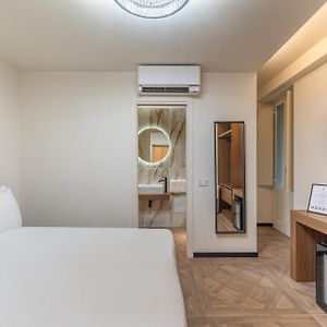 Klassieke Kamer met Twee Aparte Bedden